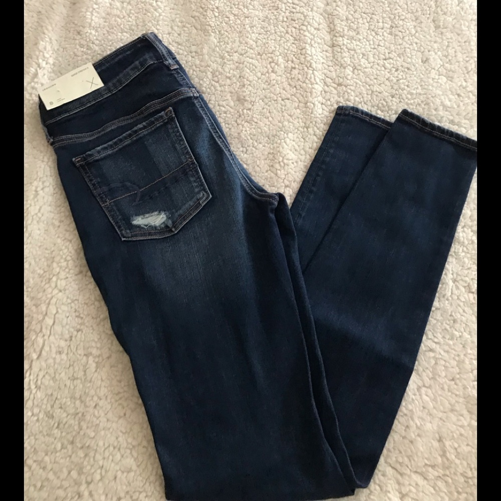 AMERICAN EAGLE OUTFITTERS